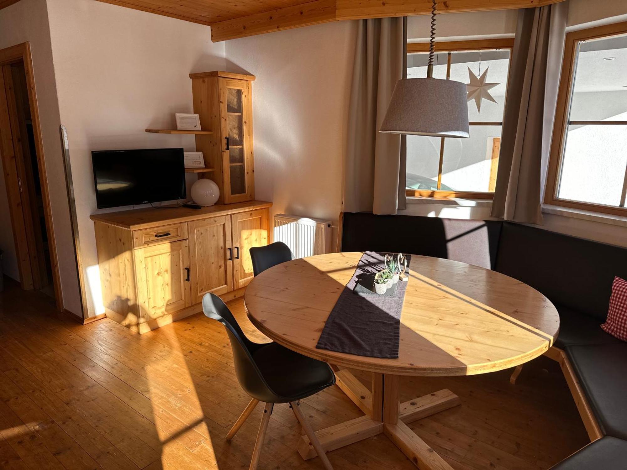 Tiroliving Apartment แบร์วัง ภายนอก รูปภาพ